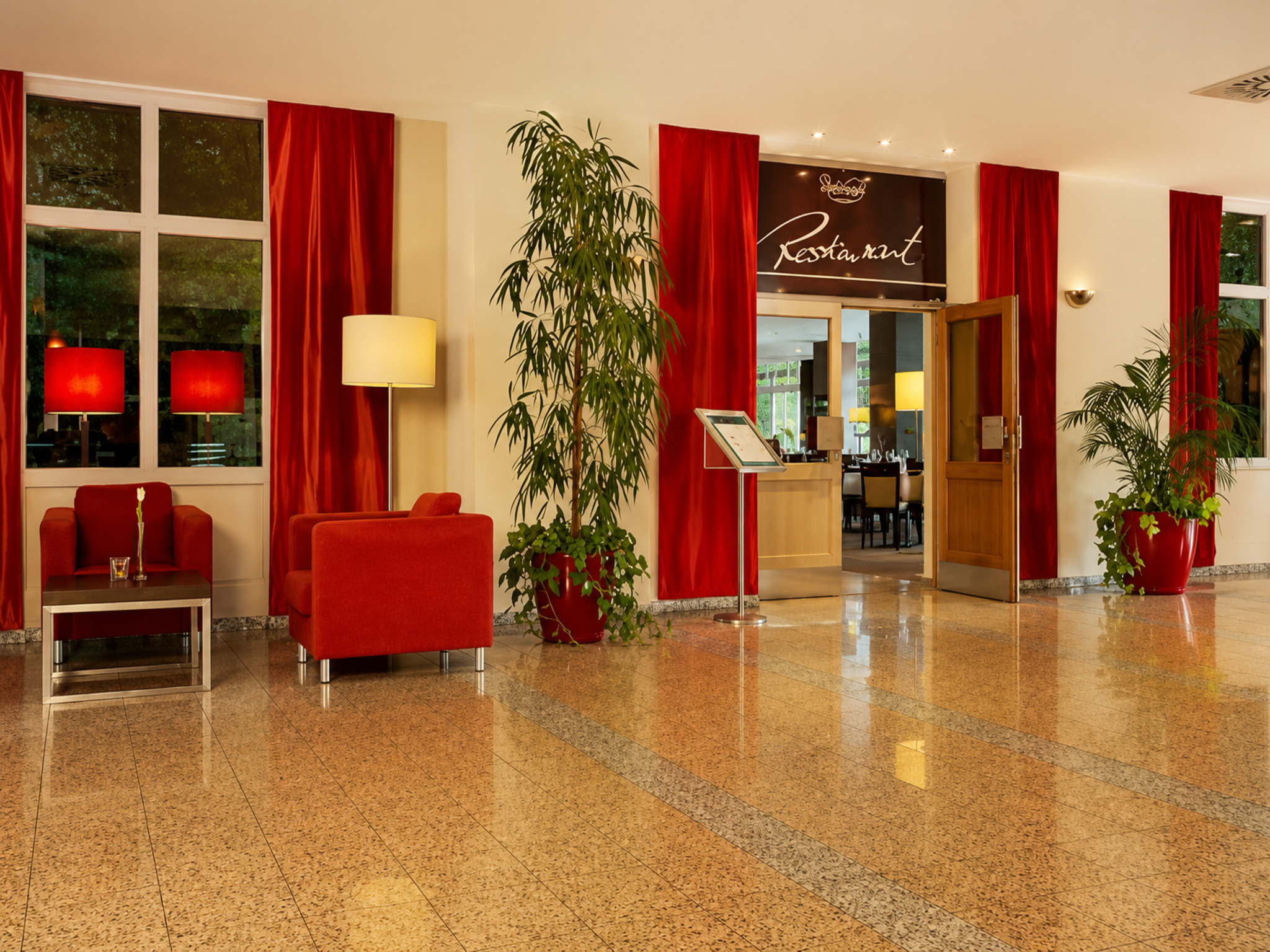 Hotel Restaurant